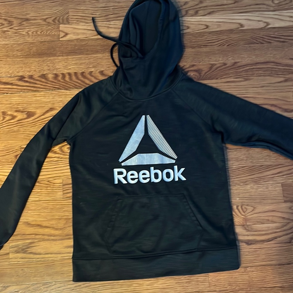 Adult small Reebok hoddie